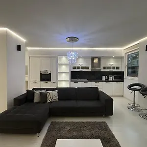  Appartamento Tam Serviced 2bdr Center No6